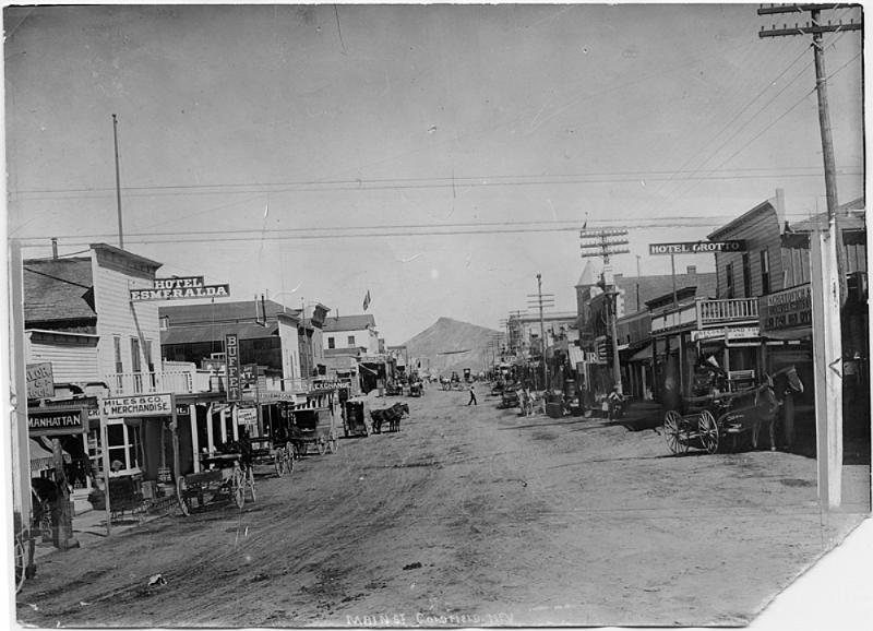 Main_Street,_Goldfield,_Nevada,_1904.JPG - MAIN STREET GOLDFIELD NV 1904 PHOTO